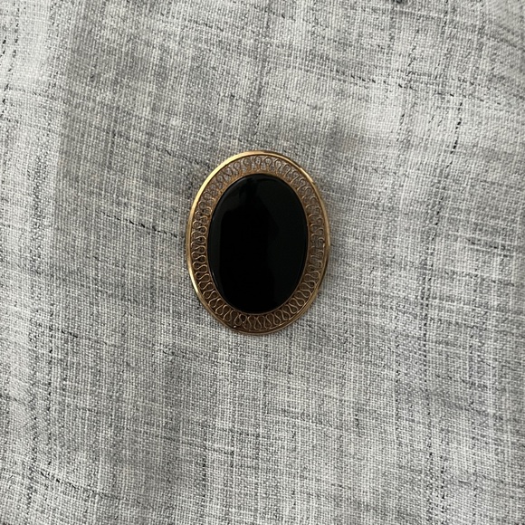 Vintage Jewelry - Vintage Winard black onyx 12K gold filled filigree brooch pendant